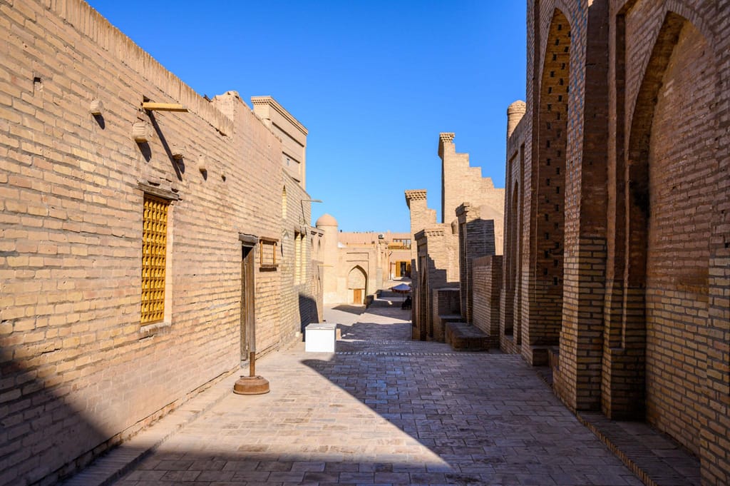 Хива (2 дня) — ночной поезд + отель + шоу — photo 3 of 7